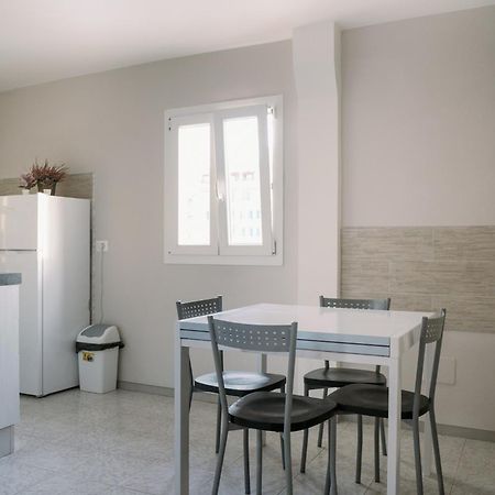 Romantic Apartment Metro A Ponte Lungo المظهر الخارجي الصورة