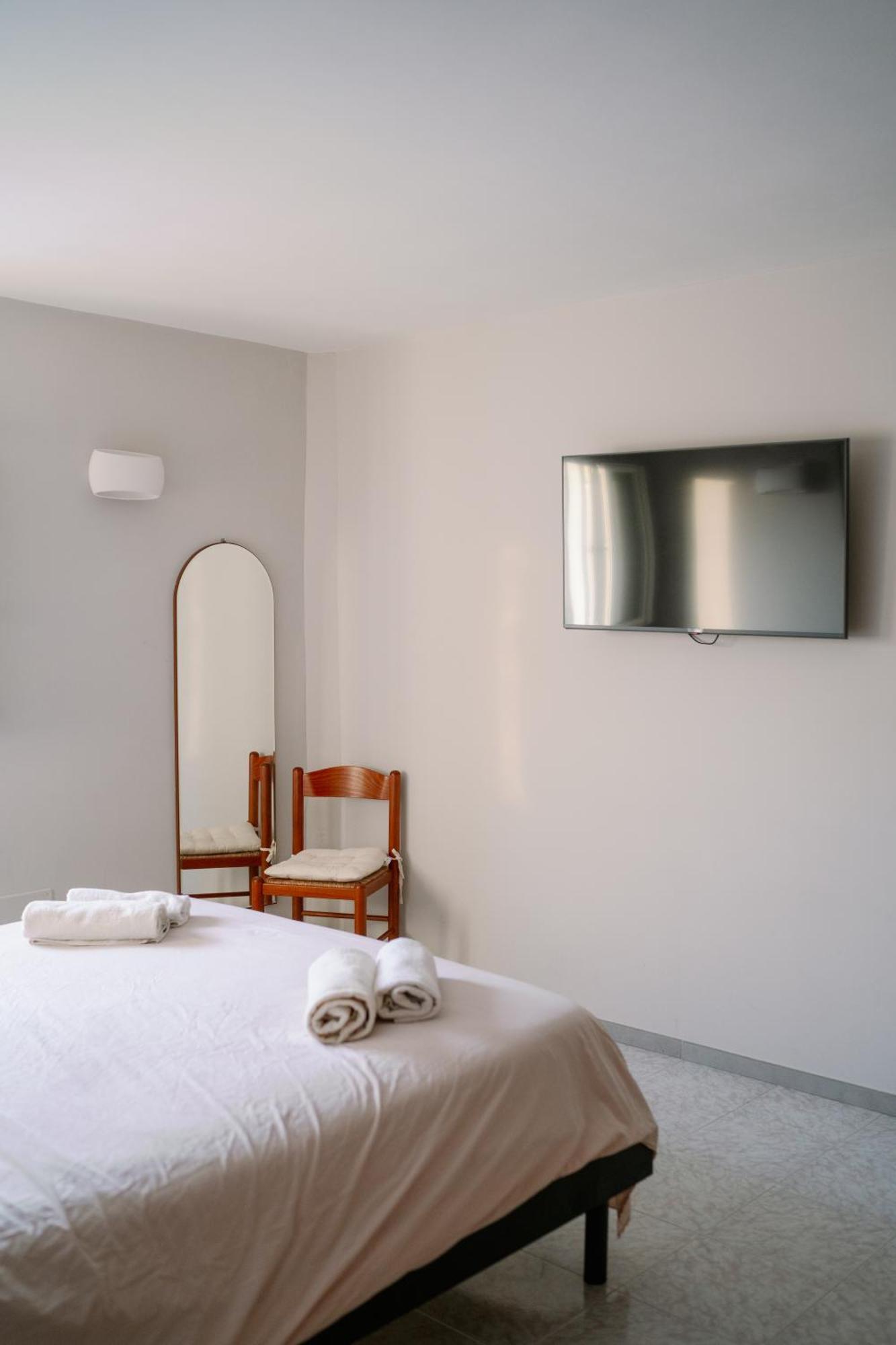 Romantic Apartment Metro A Ponte Lungo المظهر الخارجي الصورة